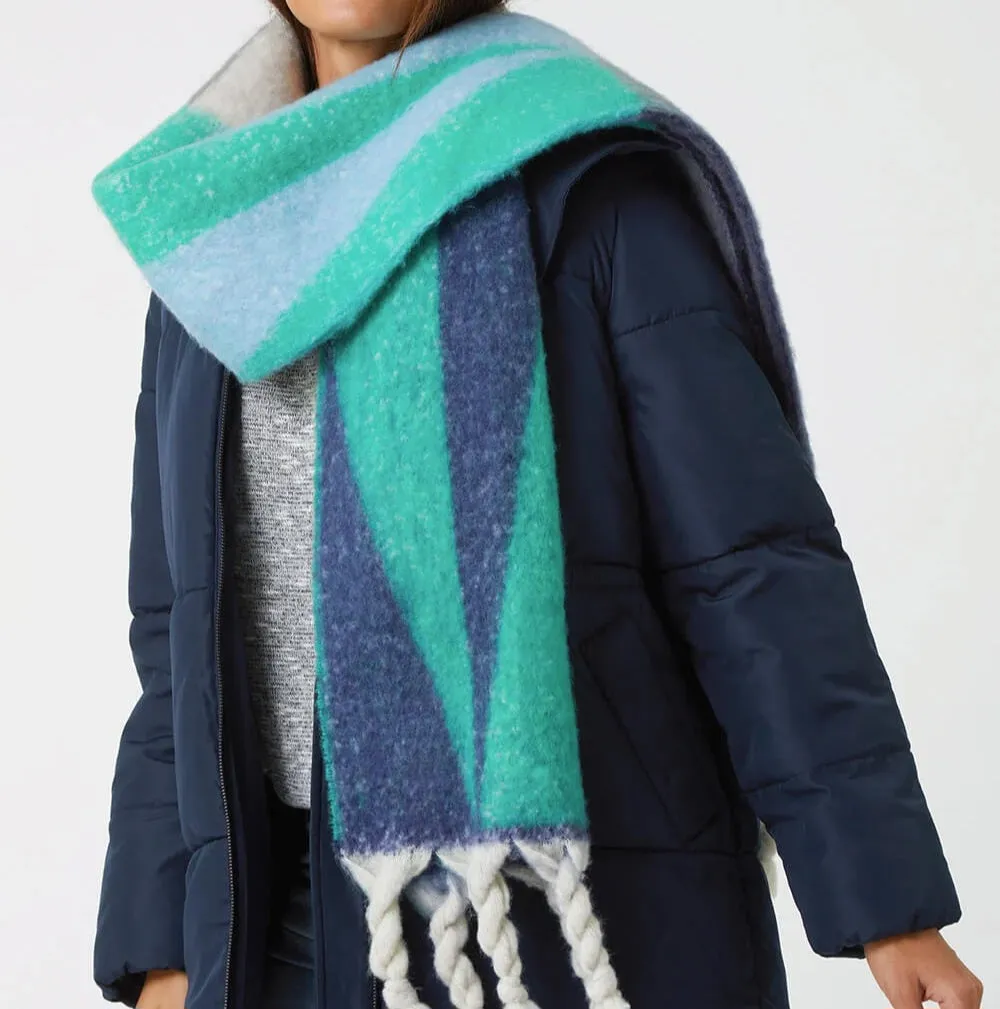 Abstract Chunky Tassel Scarf in Navy Mix