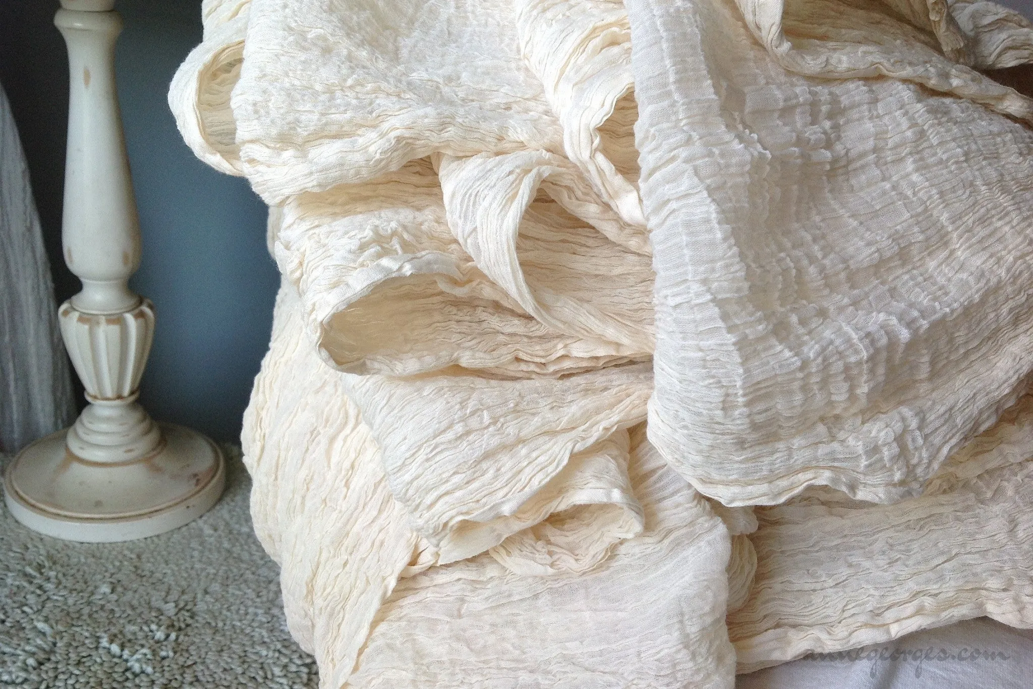Handwoven Organic Cotton Fabric ( Crepe 60s, Unbleached Dyeable )