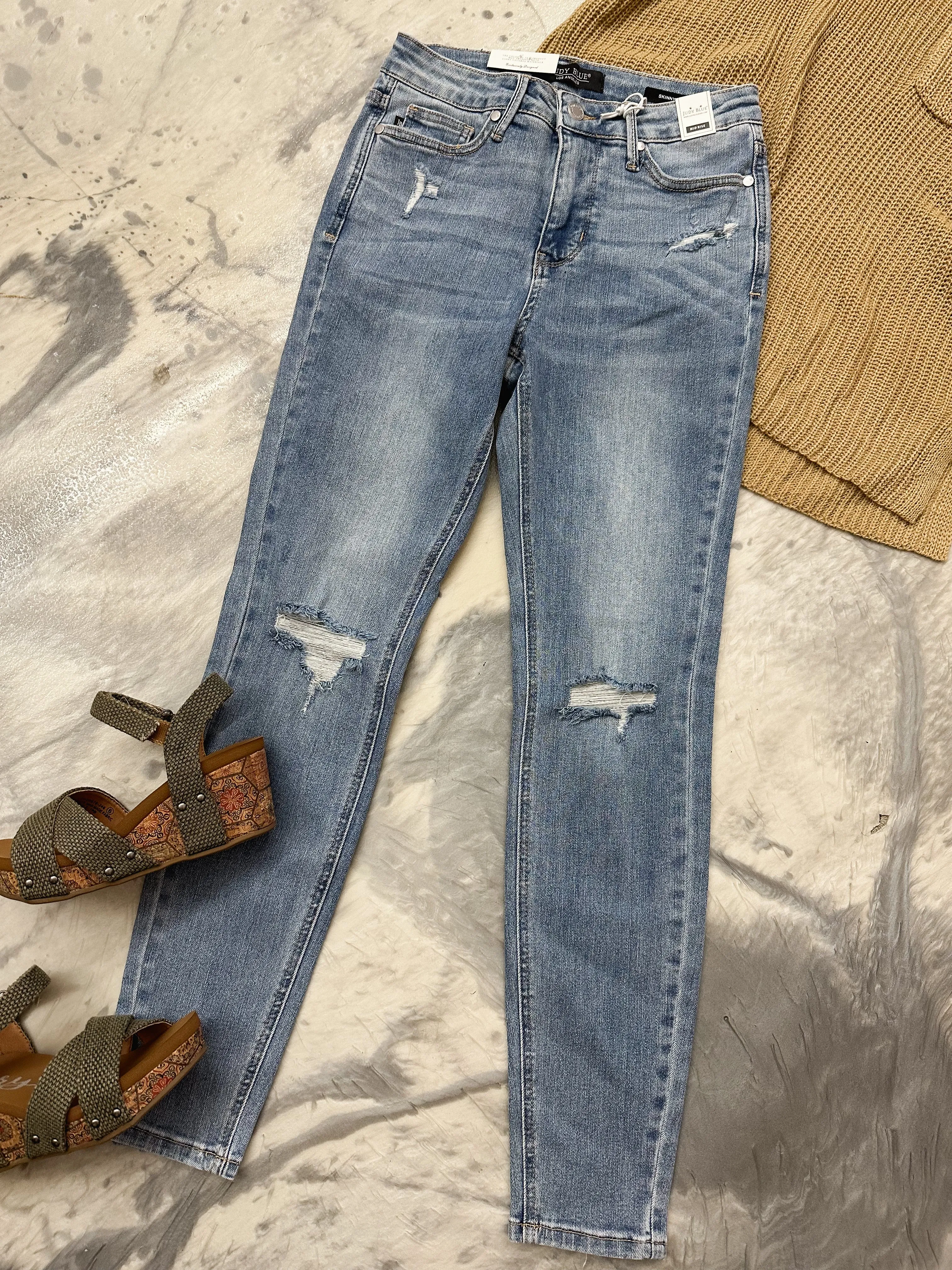 Judy Blue MR Tummy Control Destroy Skinny in Light Wash