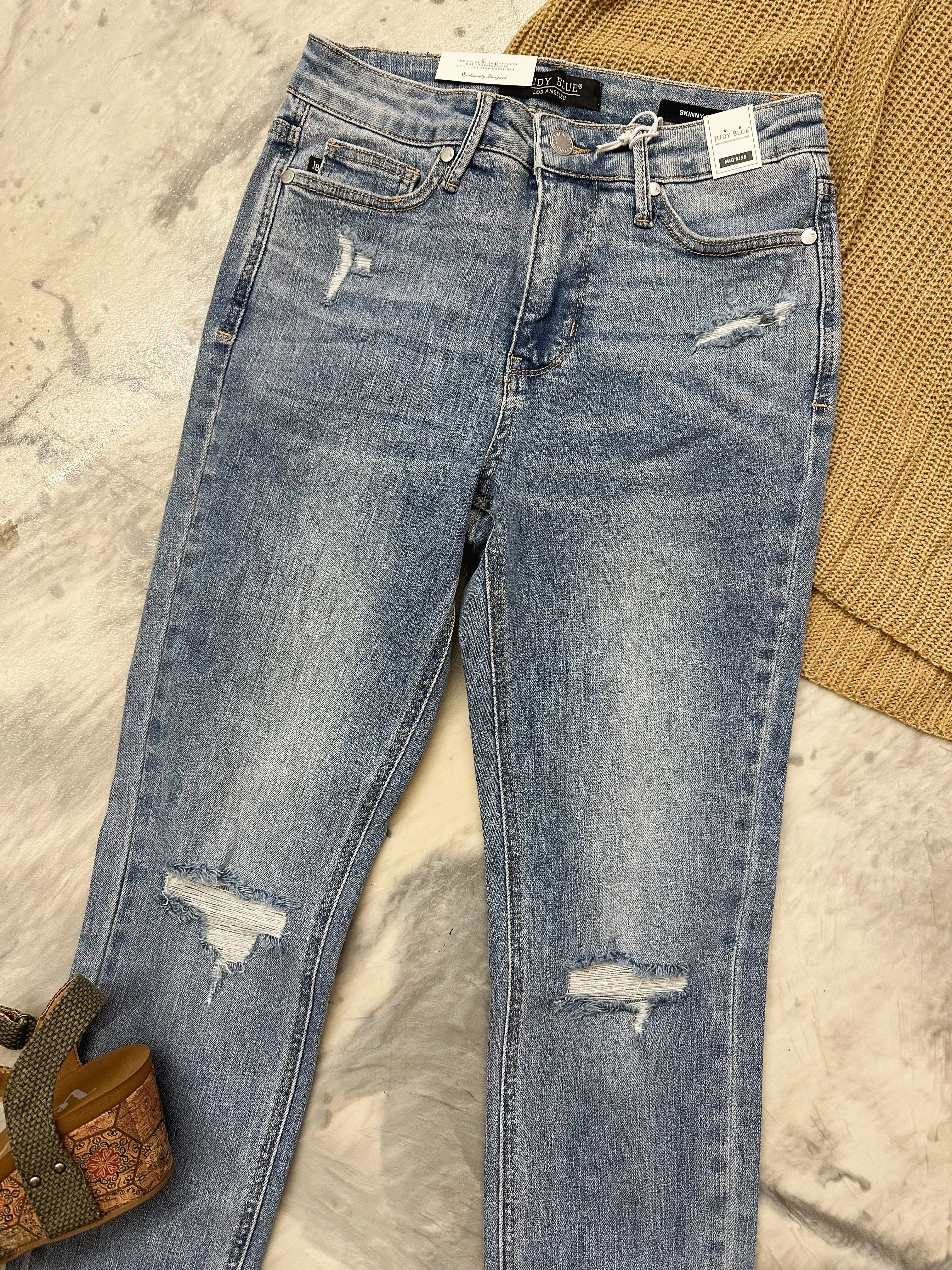 Judy Blue MR Tummy Control Destroy Skinny in Light Wash