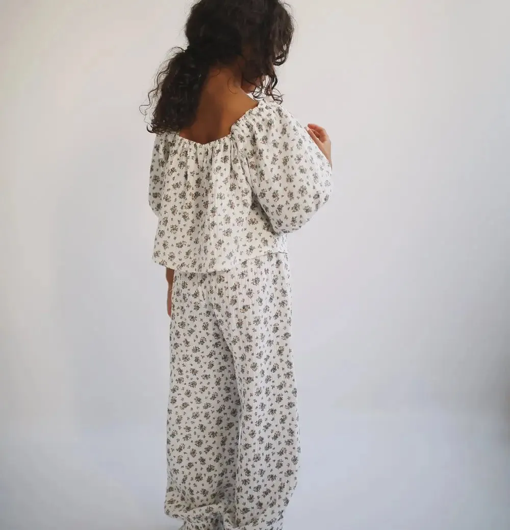 Pants Elif White Flowers