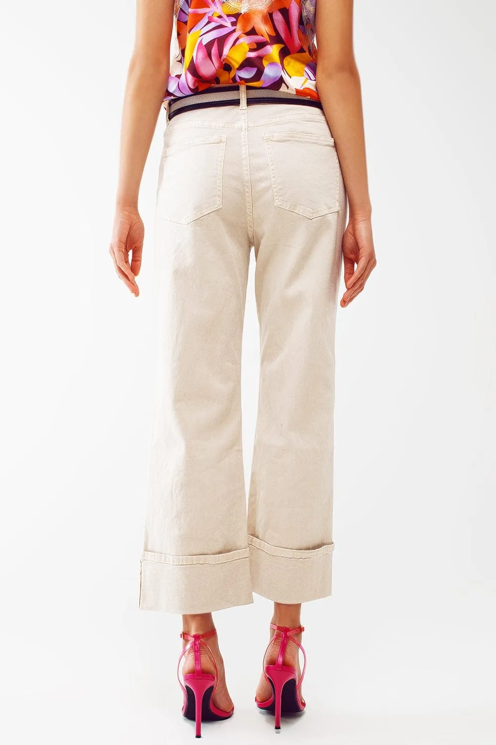 Straight Leg Jeans With Cropped Hem In Beige