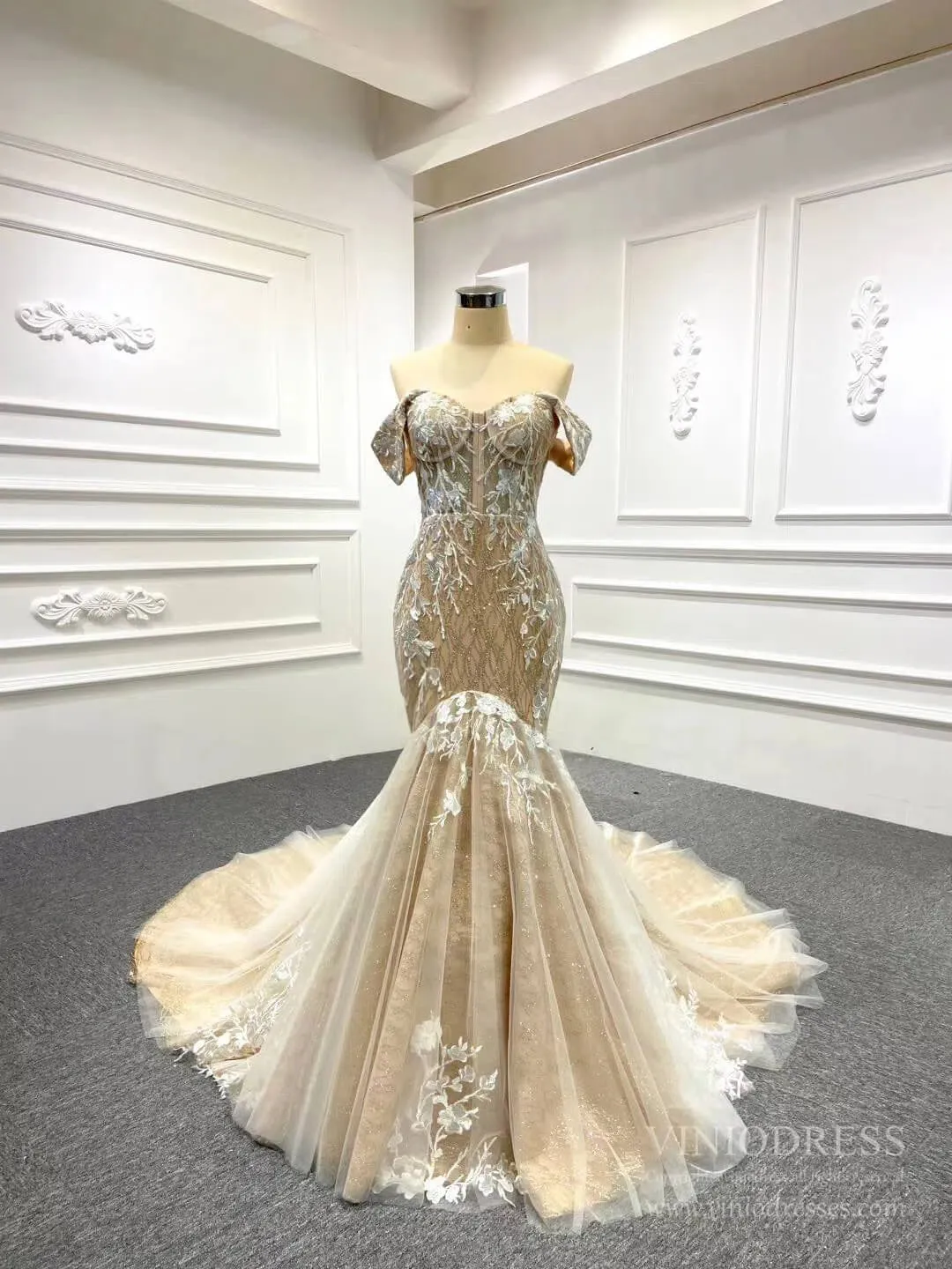 Strapless Champagne Mermaid Wedding Dresses with Long Train VW1004