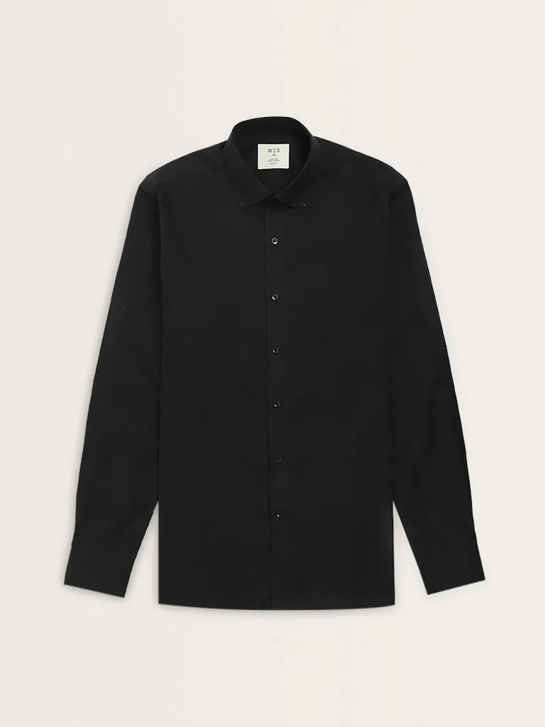 WES Formals Black Solid Slim-Fit Shirt